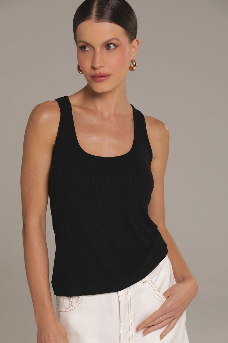 Blusa Canelada Preta Eugenia