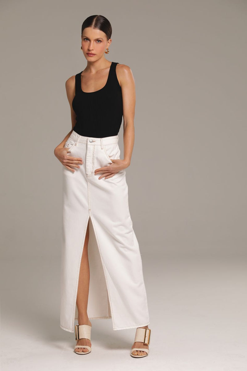 Blusa Canelada Preta Eugenia