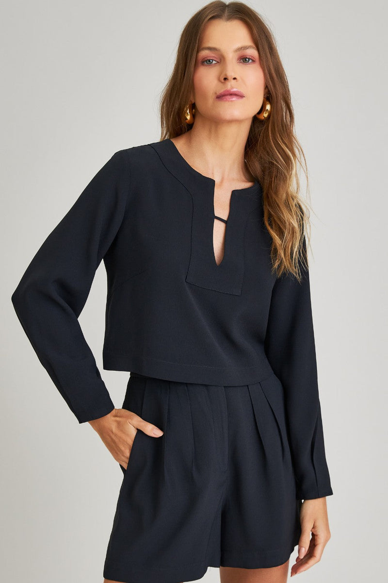 Blusa de Alfaiataria Manga Longa Luciana Preta