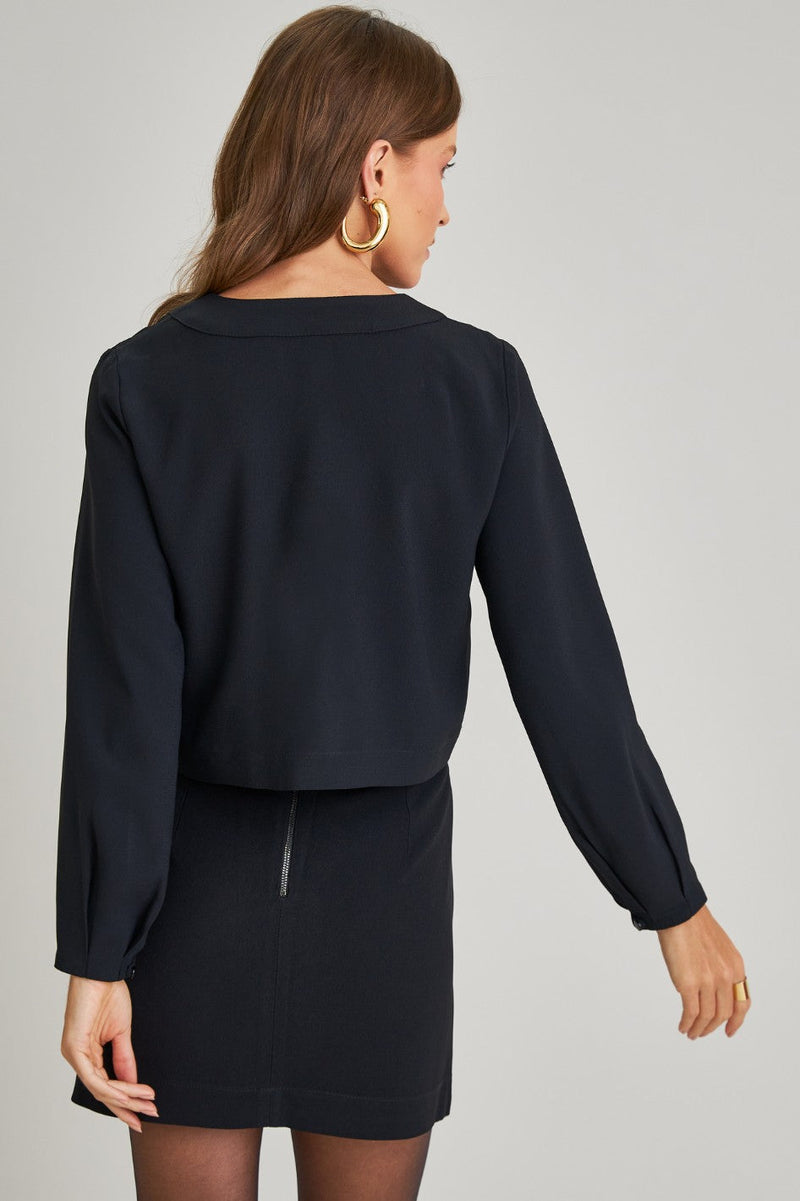 Blusa de Alfaiataria Manga Longa Luciana Preta