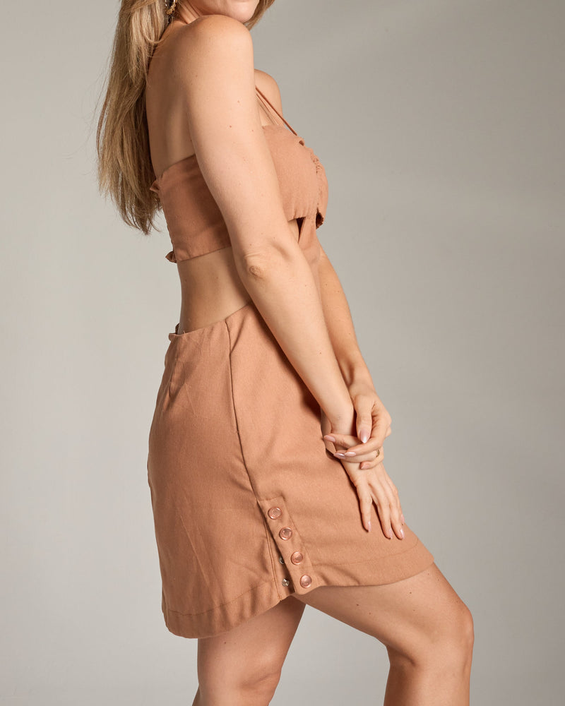 Vestido linho liso c/3 botões laterais