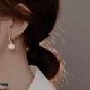 Brinco Quadrado com Pérola