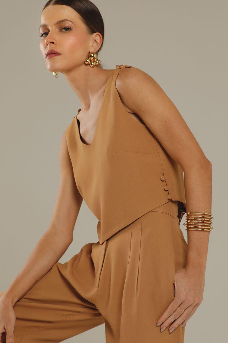 Blusa de Alfaiataria Luiza Caramelo